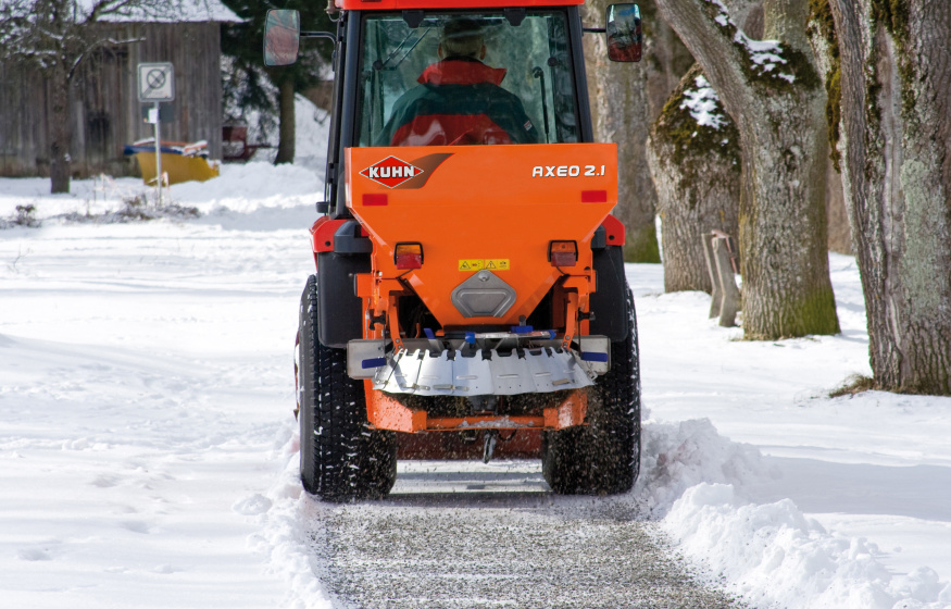 Rozmetadlo soli a písku AXEO